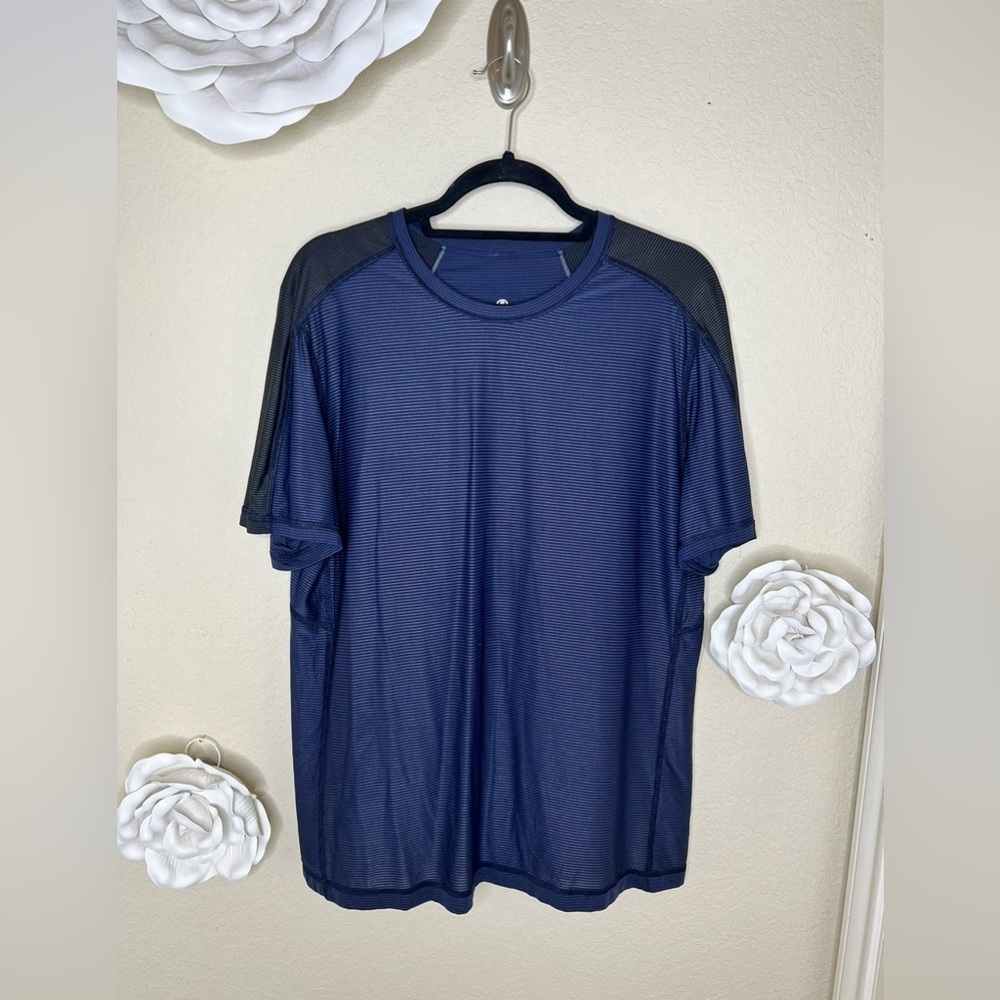 Lululemon Blue & Black Surge Float Running Tech Short Sleeve Shirt Sz XL